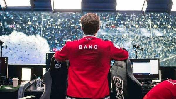 在第四条龙 在第四条龙